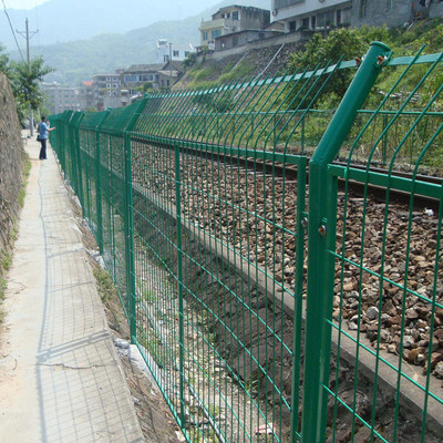 鑫旺丰学校护栏网 焦作框架护栏网售后保障支撑安全防线